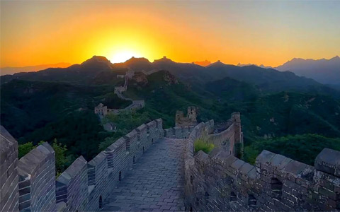 Great Wall Photos: Golden Rays and Fall Colors